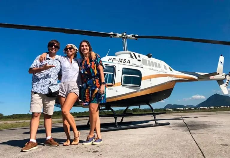 VOO DE HELICÓPTERO — imagem 5 de 5